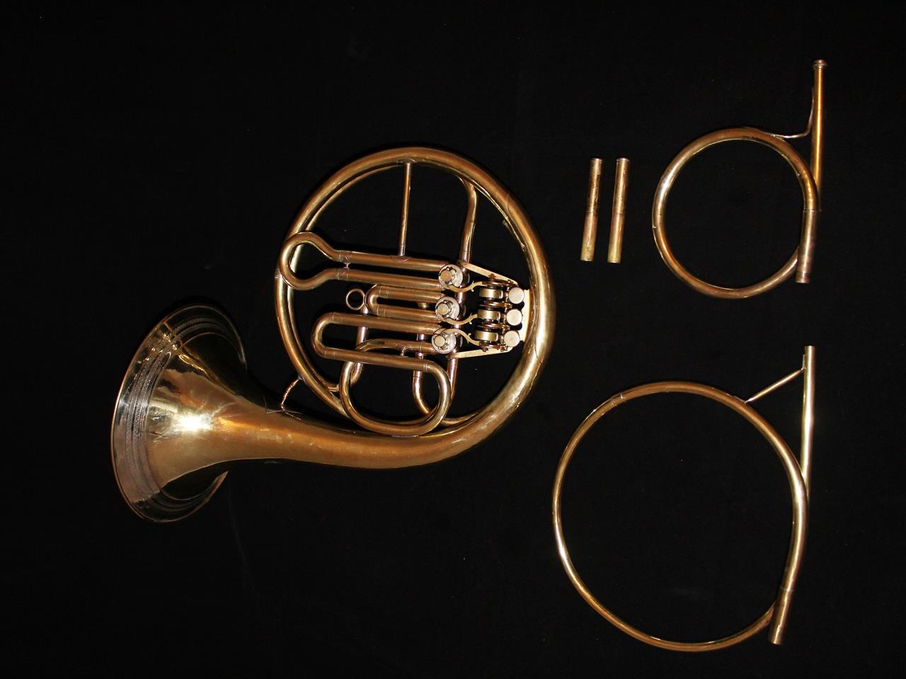 ساز هورن وینی (Viennese Horn)؛