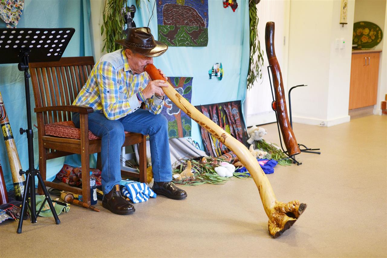 انواع مختلف ساز ديجريدو يا ديگريدو (Didgeridoo)